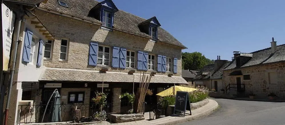 Logis Hotel Restaurant L'Auberge Du Chateau Muret-le-Château フランス