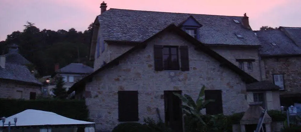Logis Hotel Restaurant L'Auberge Du Chateau Muret-le-Château
