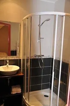 Logis Hotel Restaurant L'Auberge Du Chateau Muret-le-Château 3*,  Frankrijk