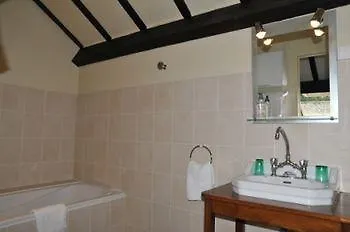 Logis Hotel Restaurant L'Auberge Du Chateau Muret-le-Château Frankrijk