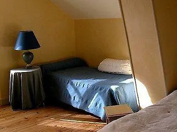 Logis Hotel Restaurant L'Auberge Du Chateau Muret-le-Château Frankrijk
