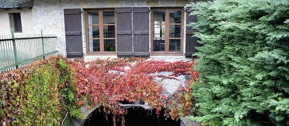 Logis Hotel Restaurant L'Auberge Du Chateau Muret-le-Château